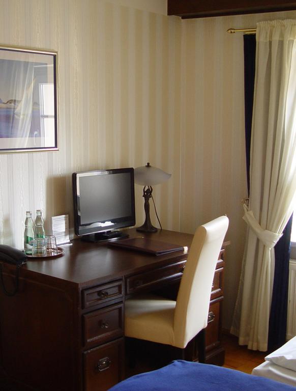 Hotel Altes Hafenhaus Ρόστοκ Εξωτερικό φωτογραφία
