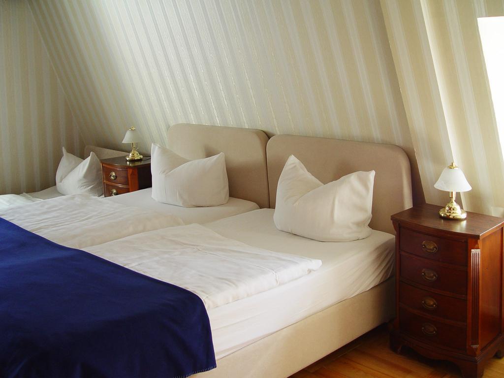 Hotel Altes Hafenhaus Ρόστοκ Δωμάτιο φωτογραφία