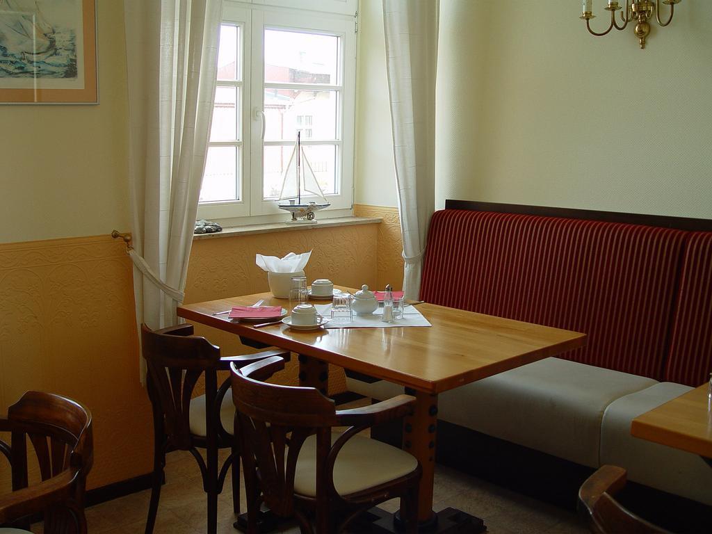 Hotel Altes Hafenhaus Ρόστοκ Εξωτερικό φωτογραφία
